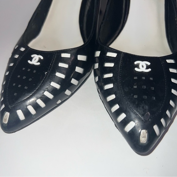 Chanel Pointed Toe Slingback Heels *Flawed - Picture 3 of 10